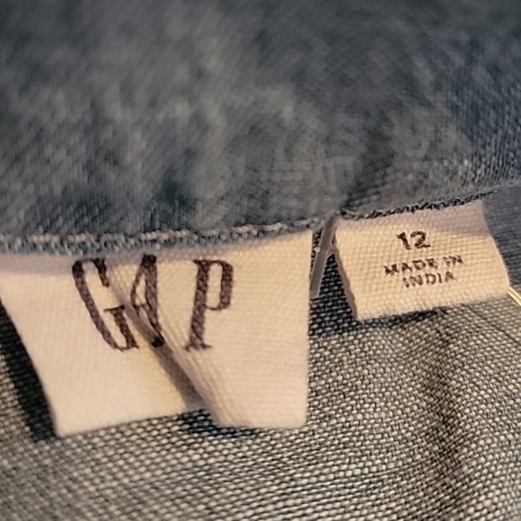GAP Chambray Denim Utility V-Neck Jumpsuit Coverall One Piece Belted Medium NEW - Picture 4 of 8